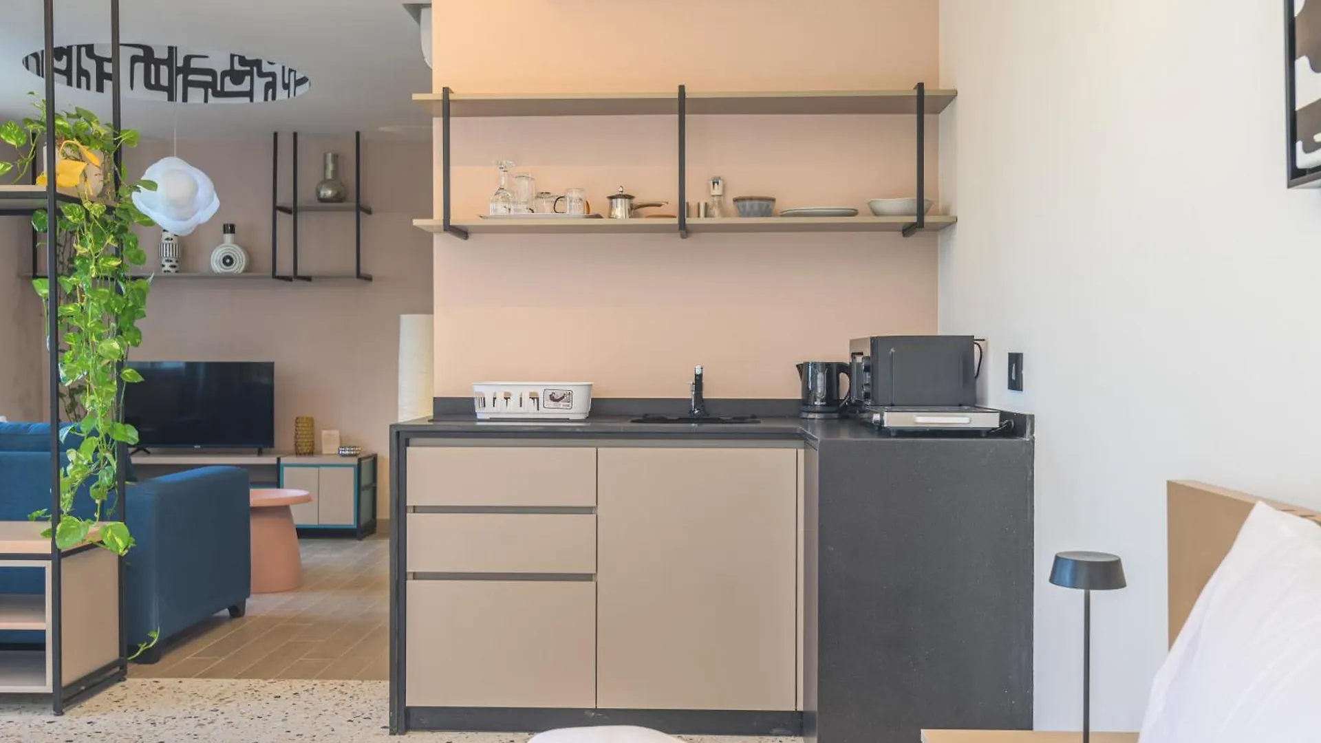Anoor Studios & Apartments In Gemmayze Beyrut