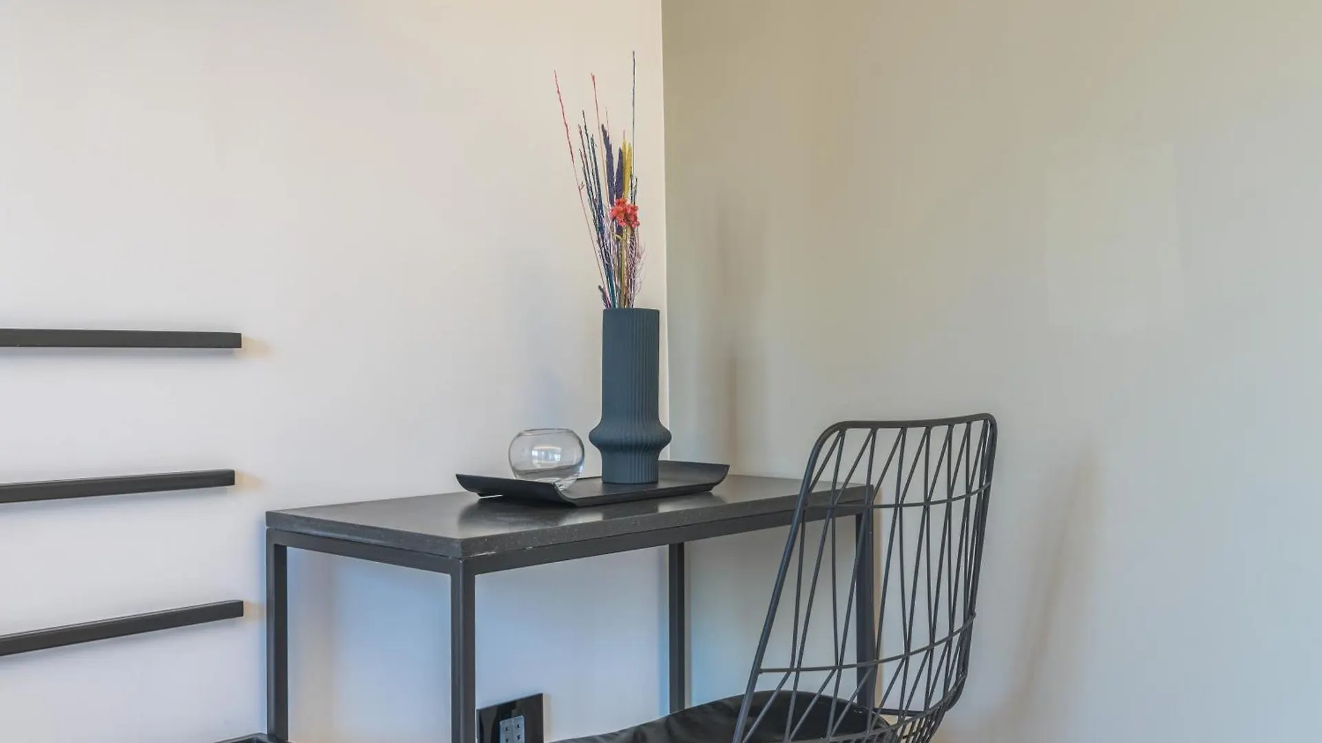 Anoor Studios & Apartments In Gemmayze Beyrut 0*,